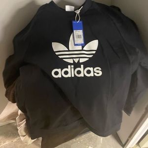 Adidas trefoil mens size large sweatshirt in black. Nwt.